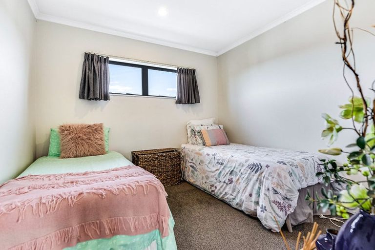 Photo of property in 8 Kaaka Street, Cambridge, 3434