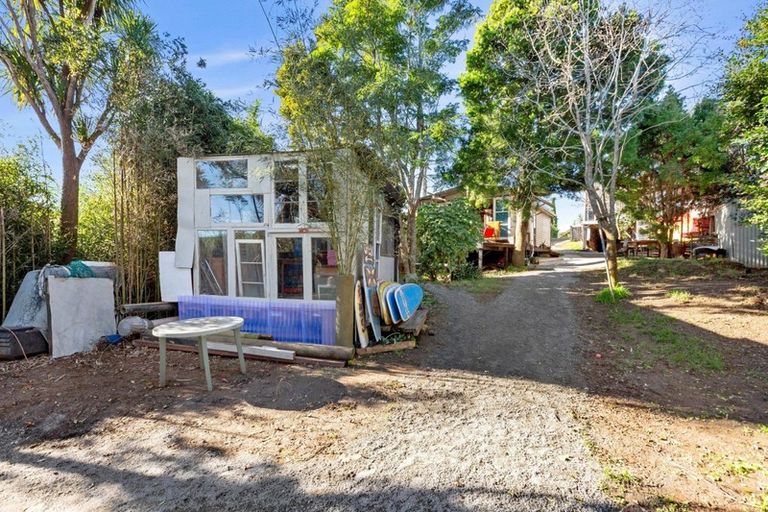 Photo of property in 3 Te Hutewai Road, Raglan, 3225