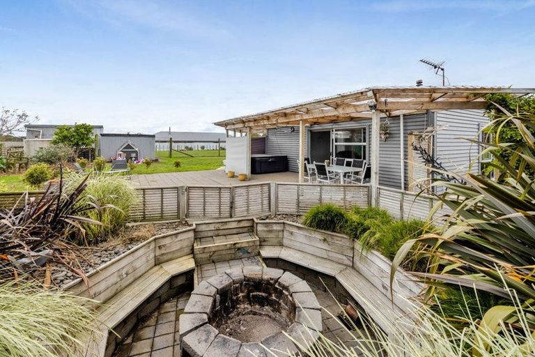Photo of property in 135 Turuturu Road, Hawera, 4674