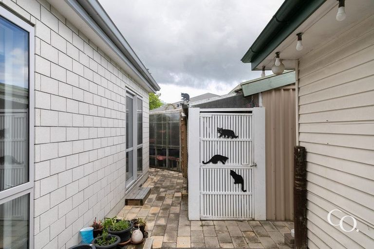 Photo of property in 24 Mill Road, Clive, 4102