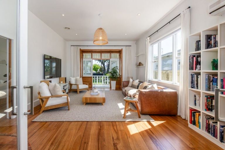 Photo of property in 69 Nelson Crescent, Napier South, Napier, 4110