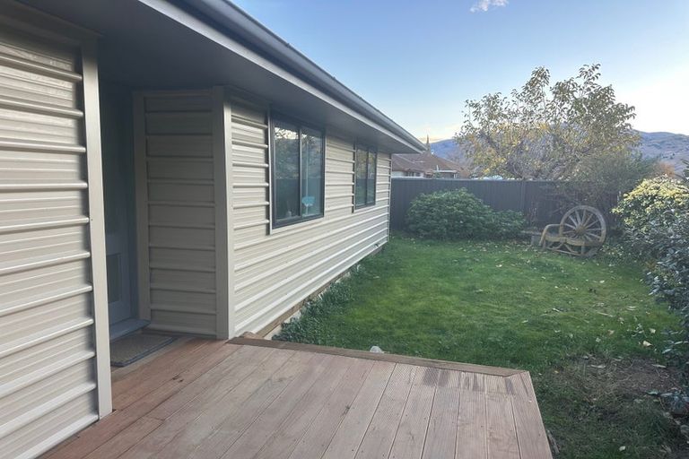 Photo of property in 142 Waenga Drive, Cromwell, 9310