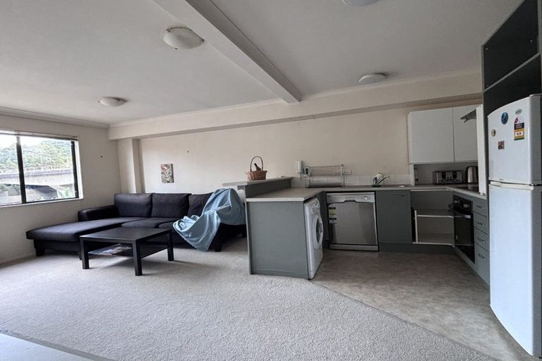 Photo of property in 83g Hill Street, Thorndon, Wellington, 6011