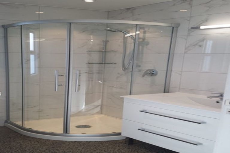 Photo of property in 2 Taiaroa Street, Strathmore Park, Wellington, 6022