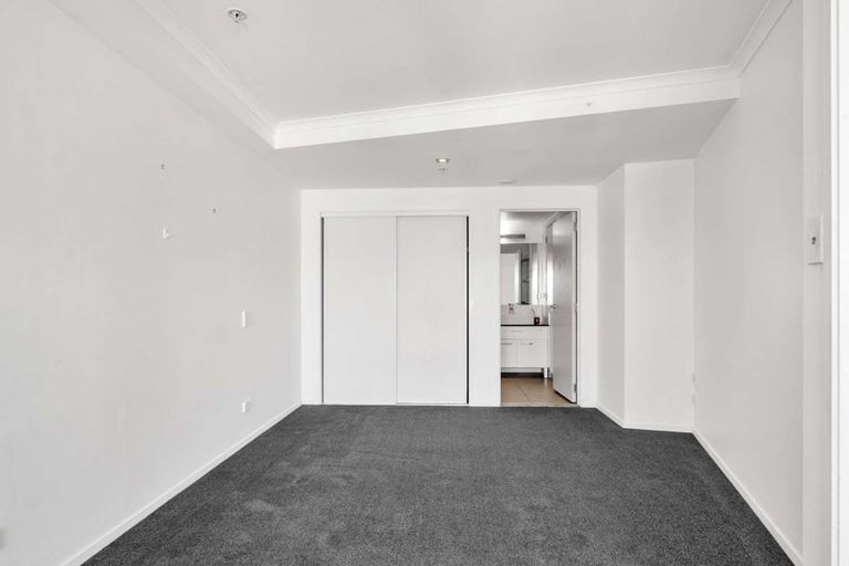 Photo of property in 215/332 Maunganui Road, Mount Maunganui, 3116
