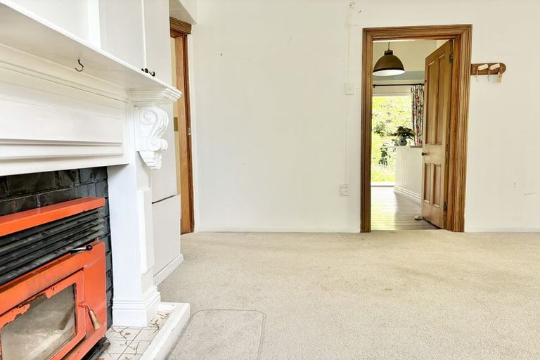 Photo of property in 25 Carruthers Street, Otane, 4202