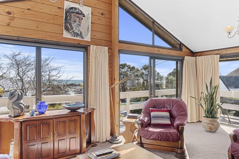 Photo of property in 10 Ridge Lane, New Plymouth, 4310