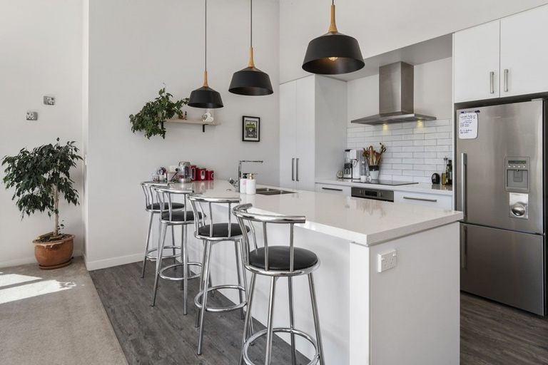 Photo of property in 259 Lakes Boulevard, Pyes Pa, Tauranga, 3112