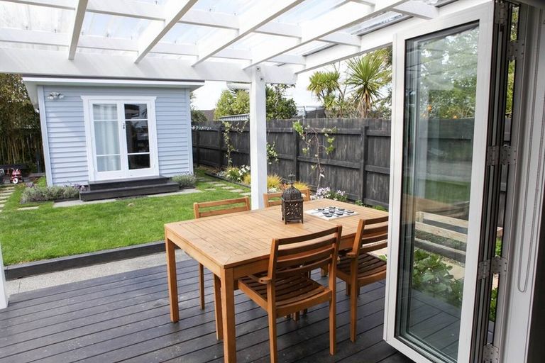 Photo of property in 26 Dakota Avenue, Beach Haven, Auckland, 0626