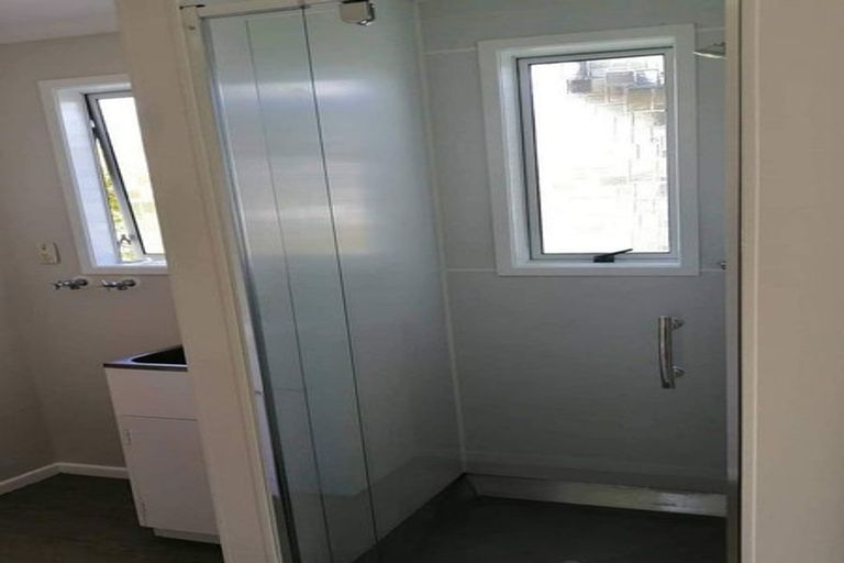 Photo of property in 5a Rennell Street, Frankleigh Park, New Plymouth, 4310