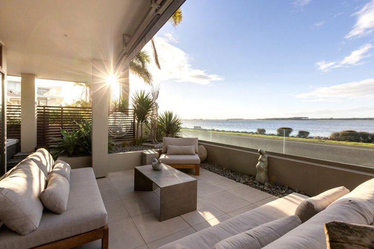 Photo of property in 1/98 Harbour Drive, Otumoetai, Tauranga, 3110