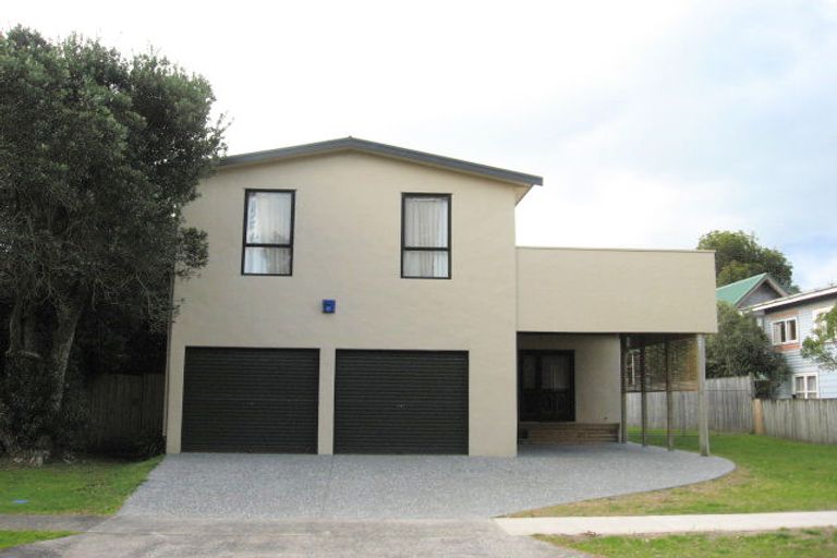 Photo of property in 232 Patuwai Drive, Whangamata, 3620