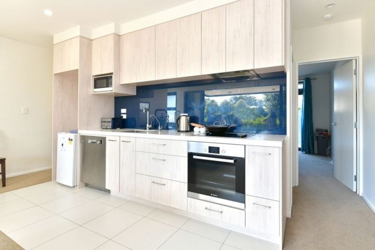 Photo of property in 9a Botanical Drive, Silverdale, 0932