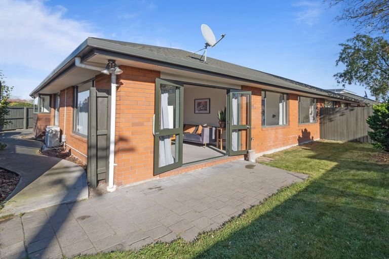 Photo of property in 54 Hansons Lane, Upper Riccarton, Christchurch, 8041
