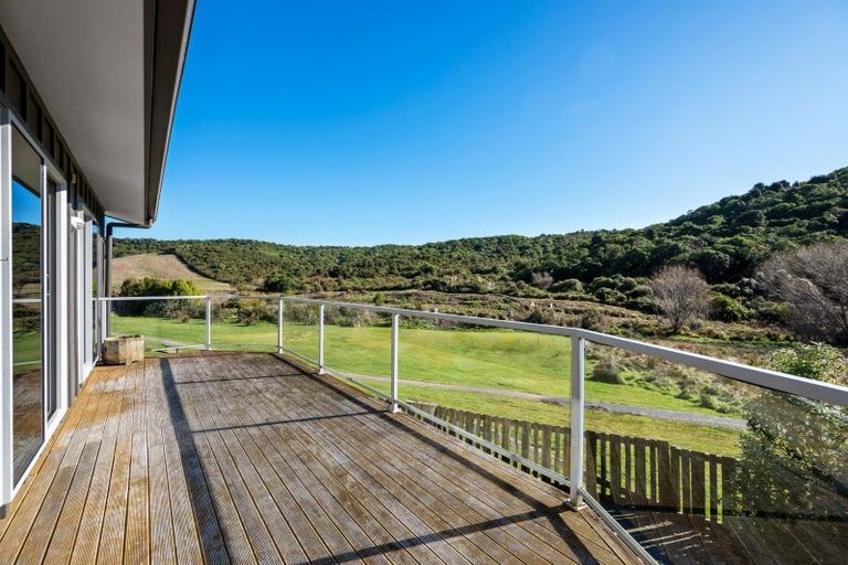 Photo of property in 3a Rohe Drive, Waikawa, Picton, 7220