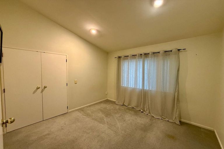 Photo of property in 2c Glen Road, Ranui, Auckland, 0612