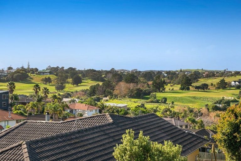 Photo of property in 18 Roseville Road, Gulf Harbour, Whangaparaoa, 0930