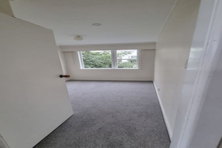 Photo of property in 16 Lindum Terrace, Roseneath, Wellington, 6011