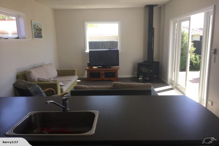 Photo of property in 27 Wades Avenue, Saint Martins, Christchurch, 8022