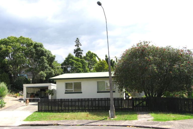 Photo of property in 43 Holt Avenue, Torbay, Auckland, 0630