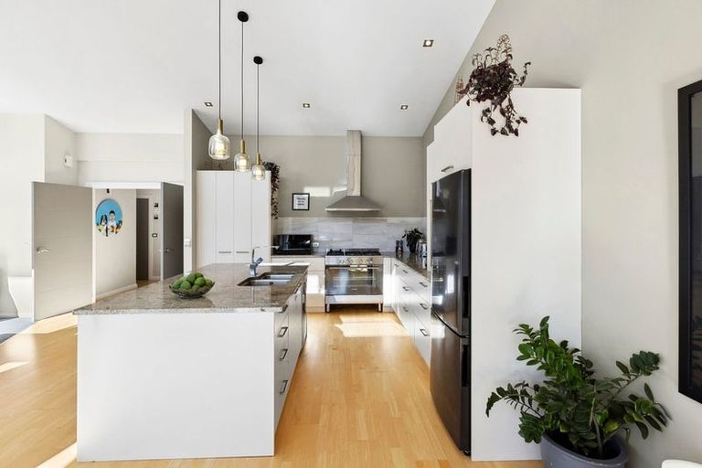 Photo of property in 21a Old Station Avenue, Wanaka, 9305