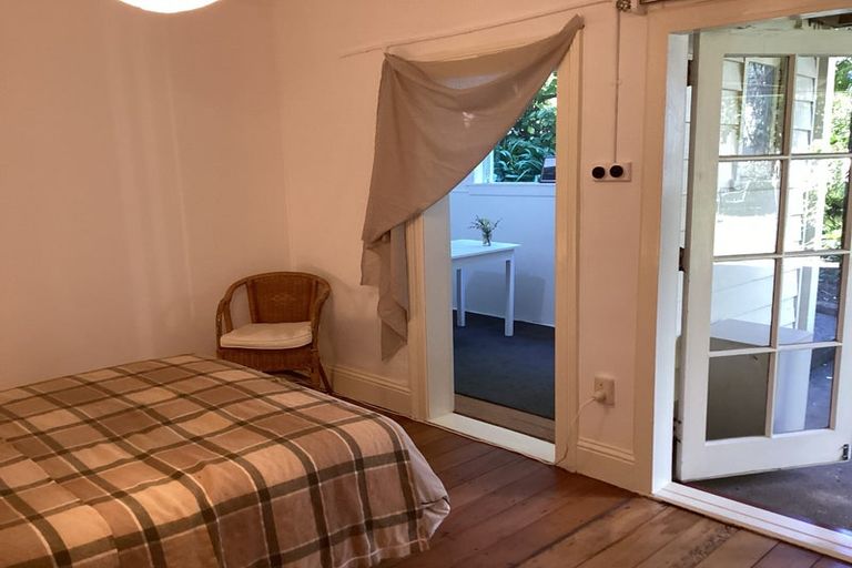 Photo of property in 2 Bath Street, Plimmerton, Porirua, 5026