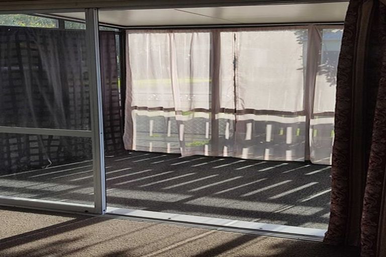 Photo of property in 1/4 Richmond Street, Waitara, 4320