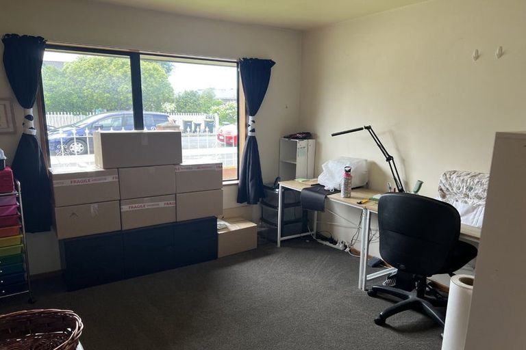 Photo of property in 162 Peverel Street, Riccarton, Christchurch, 8041