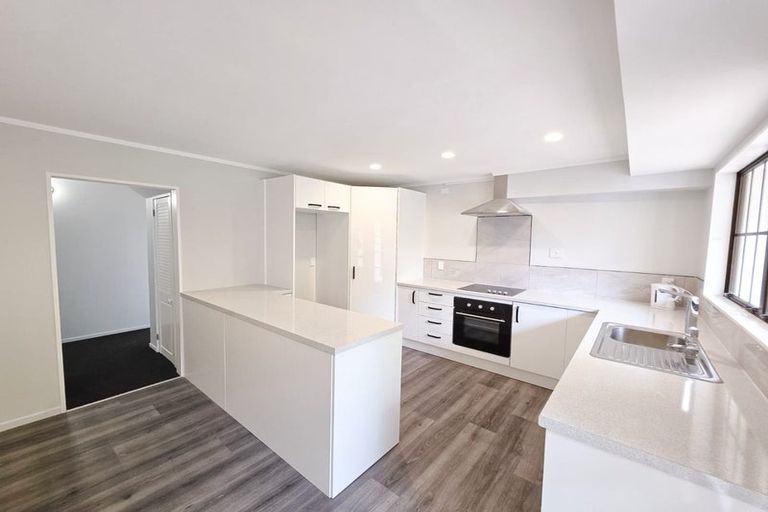 Photo of property in 3 Rawene Street, Waikanae, 5036