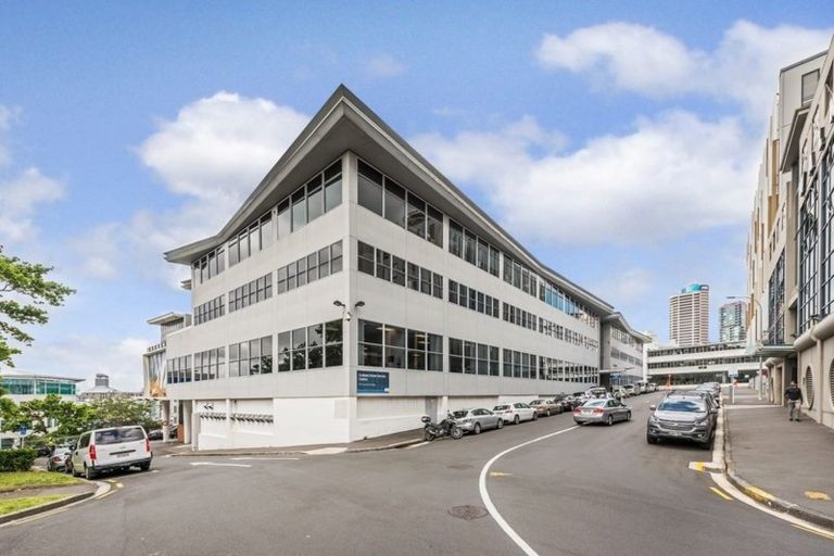 Photo of property in 35 Graham Street, Hamilton East, Hamilton, 3216