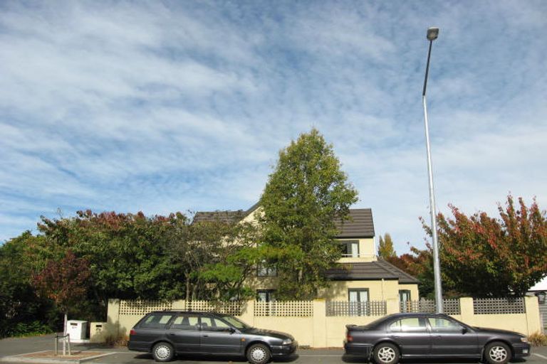 Photo of property in 87 Creyke Road, Ilam, Christchurch, 8041