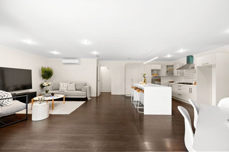 Photo of property in 99 Saint James Drive, Huntington, Hamilton, 3210