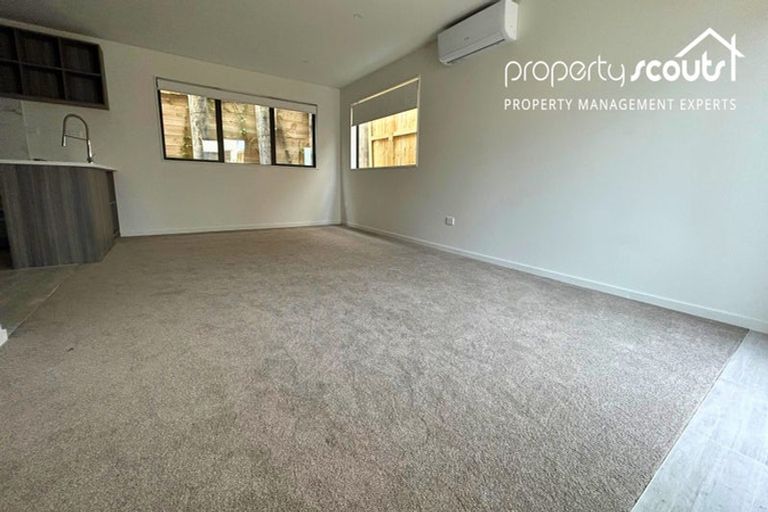 Photo of property in 3/116 Colwill Road, Massey, Auckland, 0614