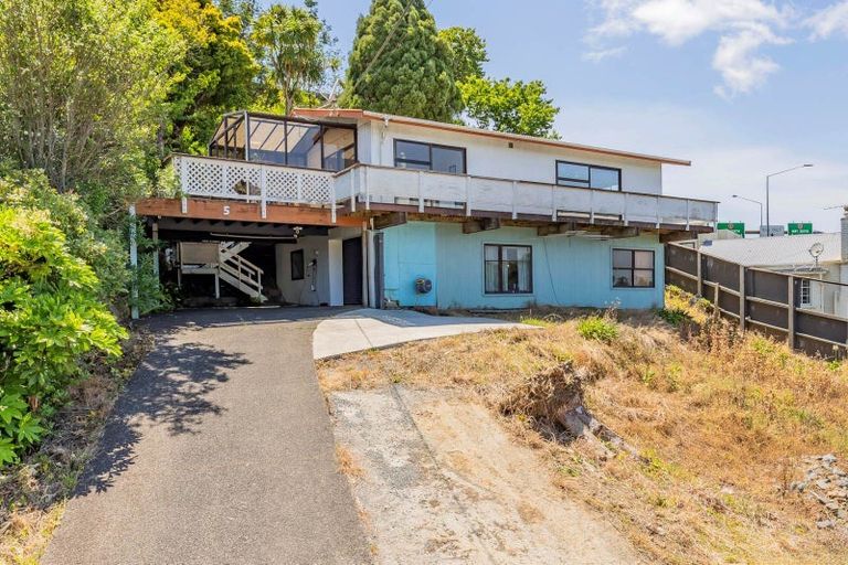 Photo of property in 5 Sylvan Avenue, Northcote, Auckland, 0627