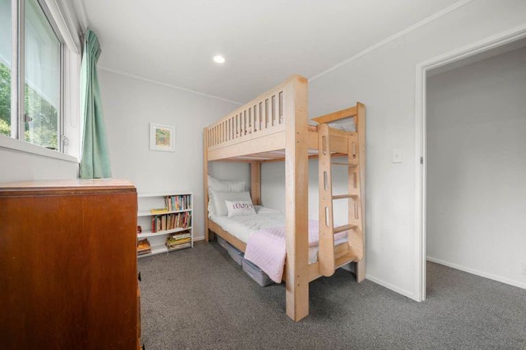 Photo of property in 15 Gails Drive, Okura, Albany, 0792