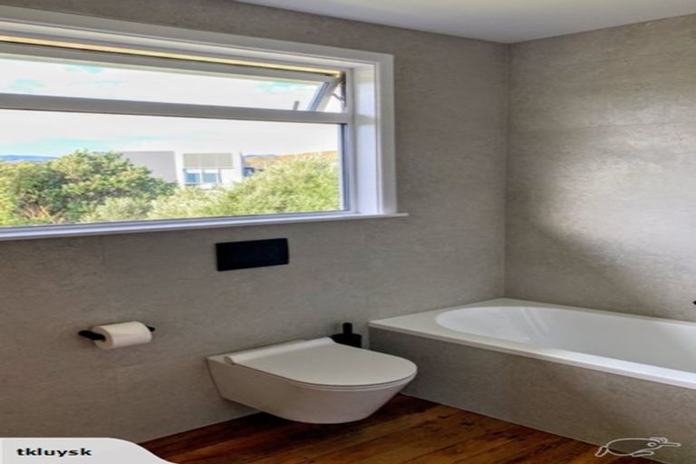 Photo of property in 21 Hector Street, Seatoun, Wellington, 6022