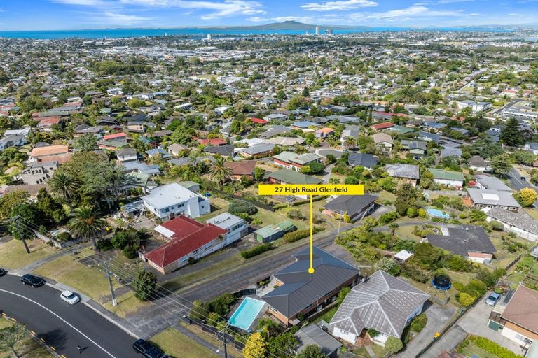 Photo of property in 27 High Road, Glenfield, Auckland, 0629