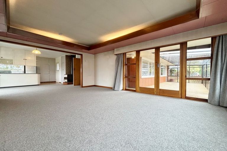 Photo of property in 8 Fatima Street, Redwood, Christchurch, 8051