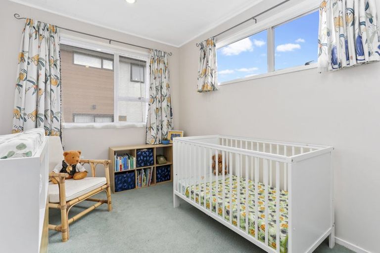 Photo of property in 25 Waari Avenue, Sunnyvale, Auckland, 0612