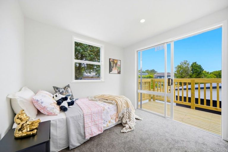 Photo of property in 11 Juniper Road, Sunnynook, Auckland, 0620