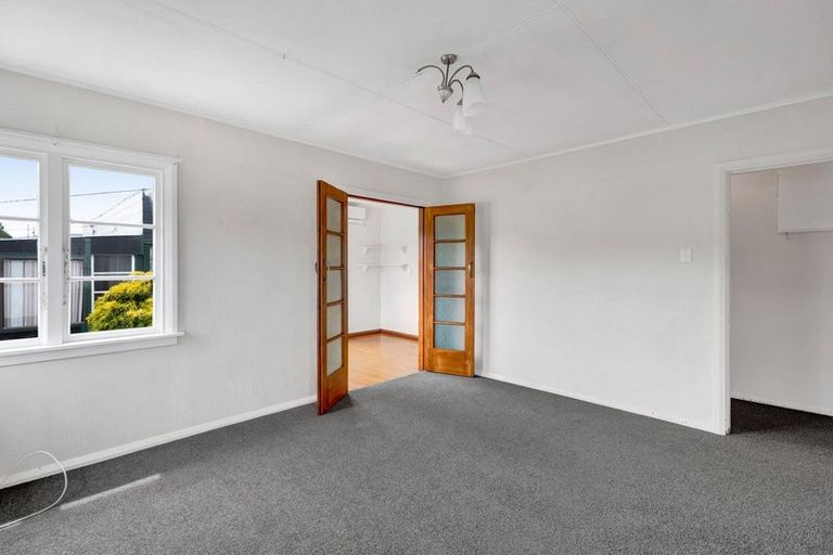 Photo of property in 19a Lorna Street, Lynmouth, New Plymouth, 4310