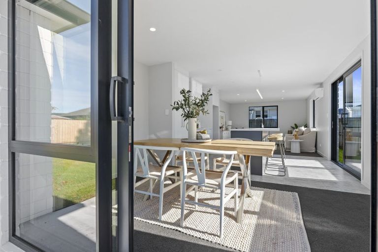 Photo of property in 8 Rockefeller Street, Papamoa, 3118