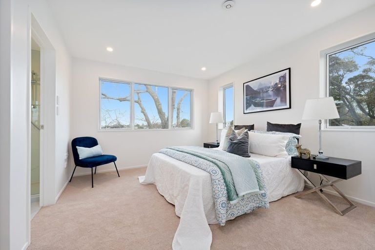 Photo of property in 80e Matipo Road, Te Atatu Peninsula, Auckland, 0610