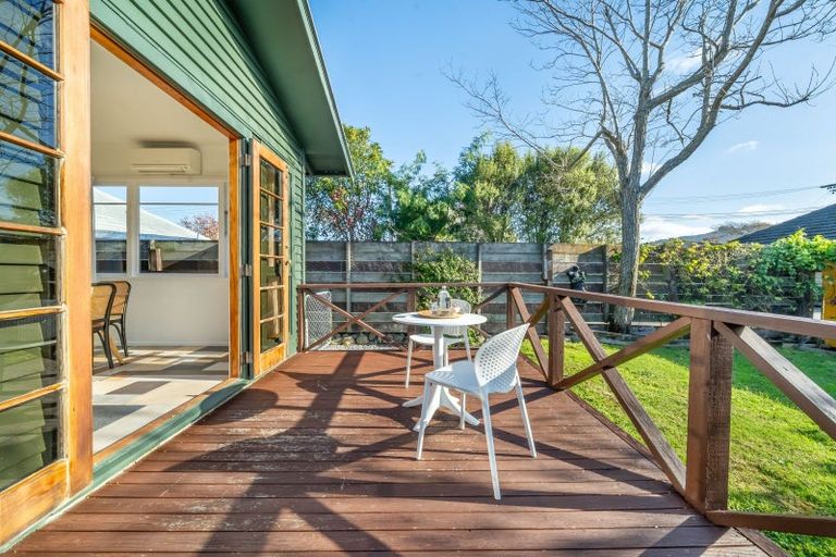 Photo of property in 53 Palmer Crescent, Silverstream, Upper Hutt, 5019