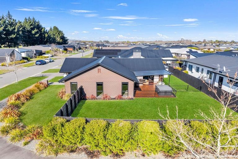 Photo of property in 10 Kohunga Crescent, Bottle Lake, Christchurch, 8083