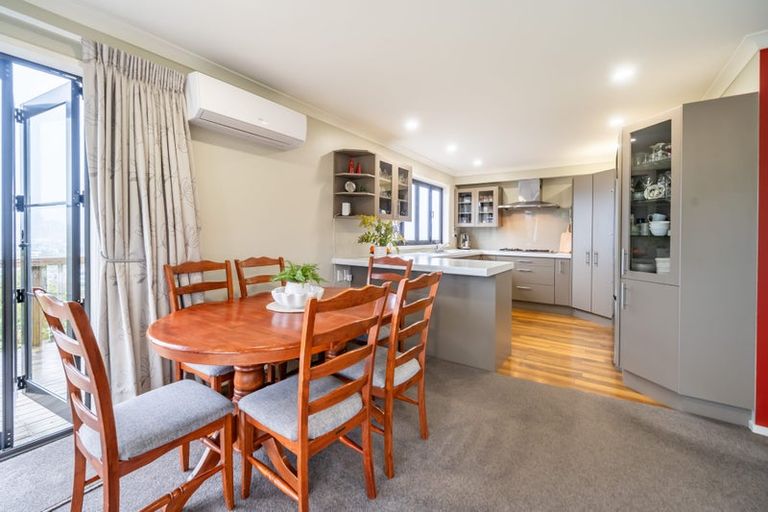 Photo of property in 9 Colin Guppy Crescent, Riverstone Terraces, Upper Hutt, 5018