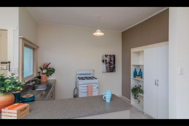 Photo of property in 58b Salisbury Street, Levin, 5510