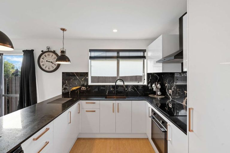Photo of property in 94 Aldwins Road, Phillipstown, Christchurch, 8062