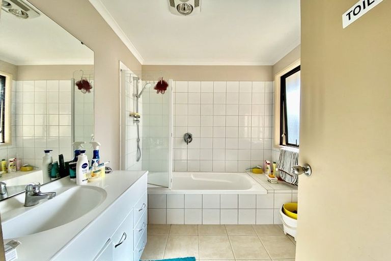 Photo of property in 35a Coronation Road, Papatoetoe, Auckland, 2025