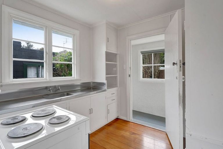 Photo of property in 19a Lorna Street, Lynmouth, New Plymouth, 4310